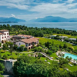 ** Aparthotel Castello Belvedere Italia